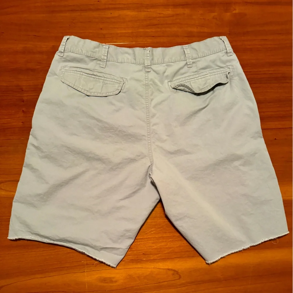 Mens Old Navy Light Gray Cotton Shorts Size 36 - Picture 3 of 5